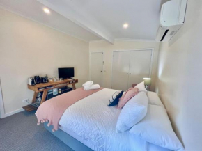 Galbraith Beach Studios - Studio 2